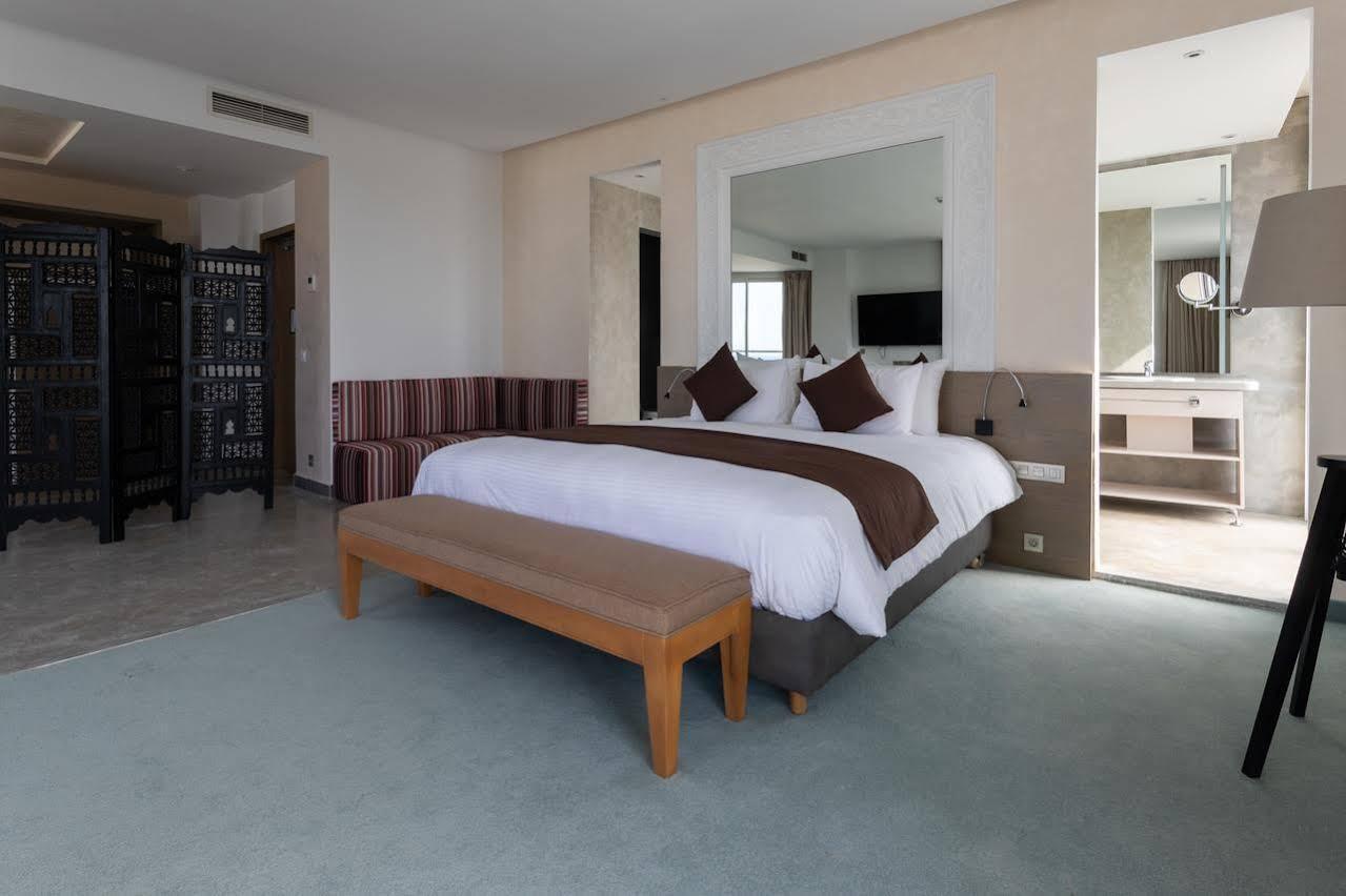 Mandarin Palace Hotel&Spa Tanger Exteriér fotografie A bedroom at the hotel