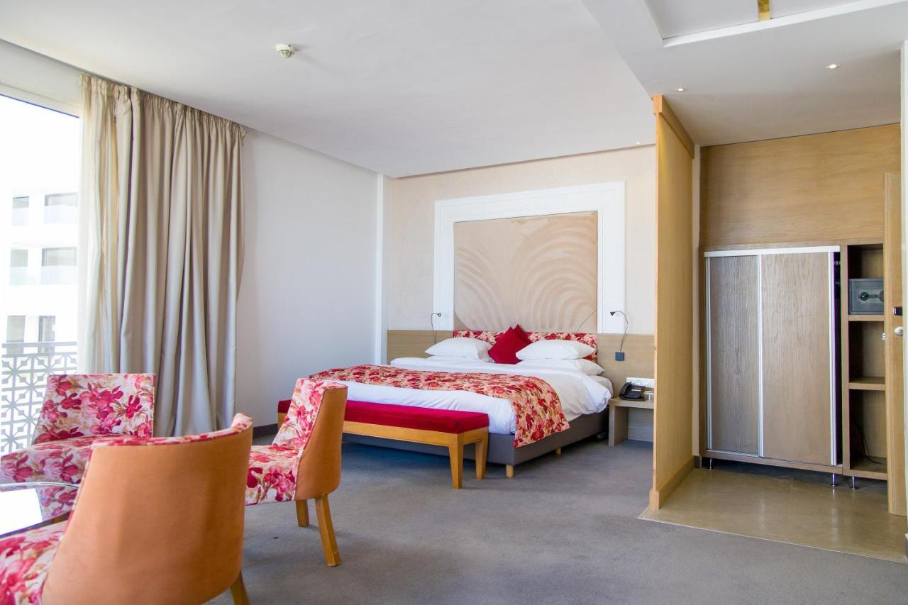 Mandarin Palace Hotel&Spa Tanger Exteriér fotografie A room at the hotel