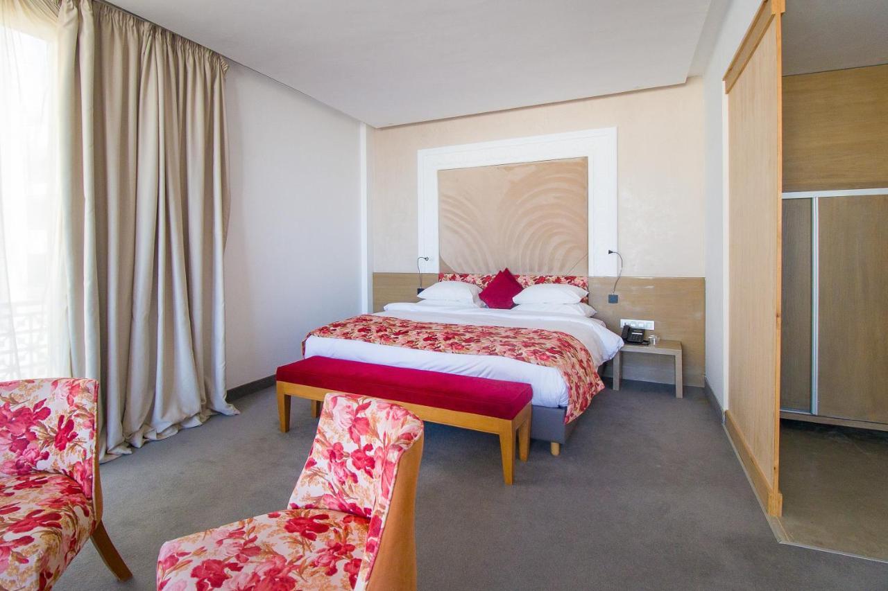 Mandarin Palace Hotel&Spa Tanger Exteriér fotografie A room at the hotel